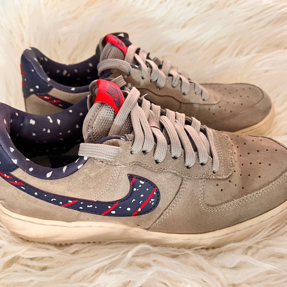 Nike Air Force 1
